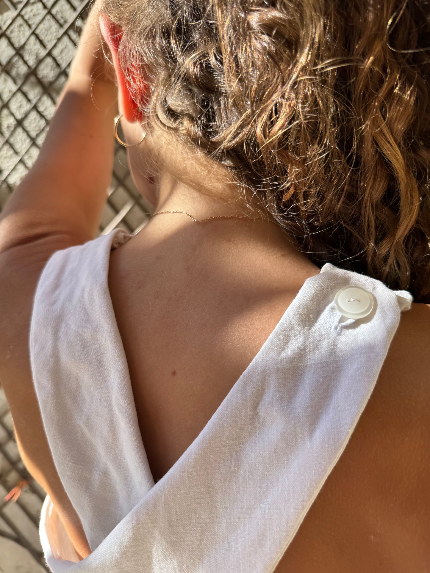 Top dos nu - Broderie rose